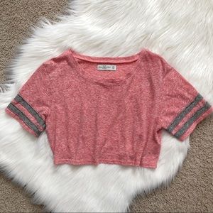 SOLD❌NWOT Abercrombie Crop Top